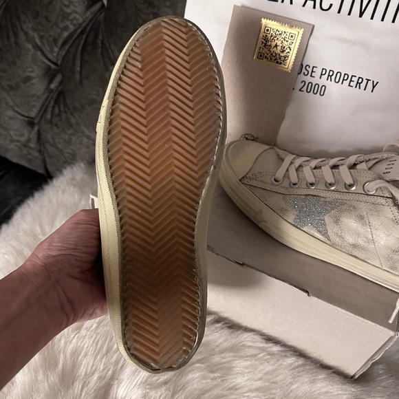 Authentic Golden Goose limited edition - Picture 5 of 16